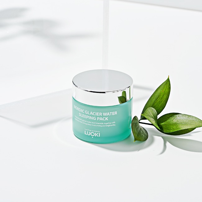 Official teal LUOKI Nordic Glacier Water Sleeping Pack jar with a silver lid.